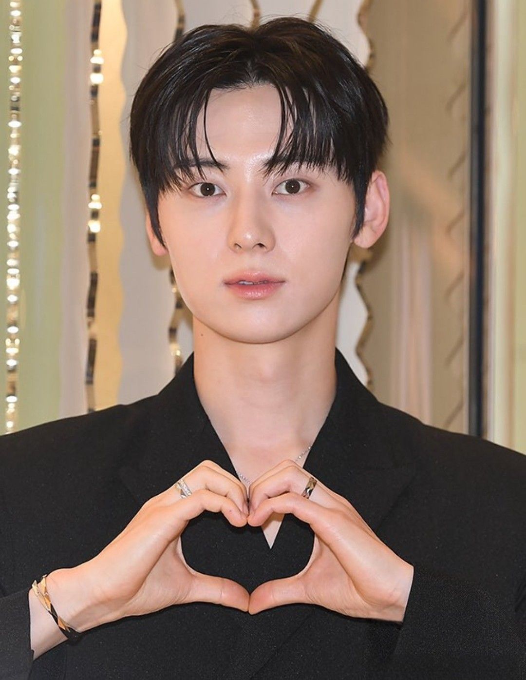 Recent activity shot of Hwang Minhyun