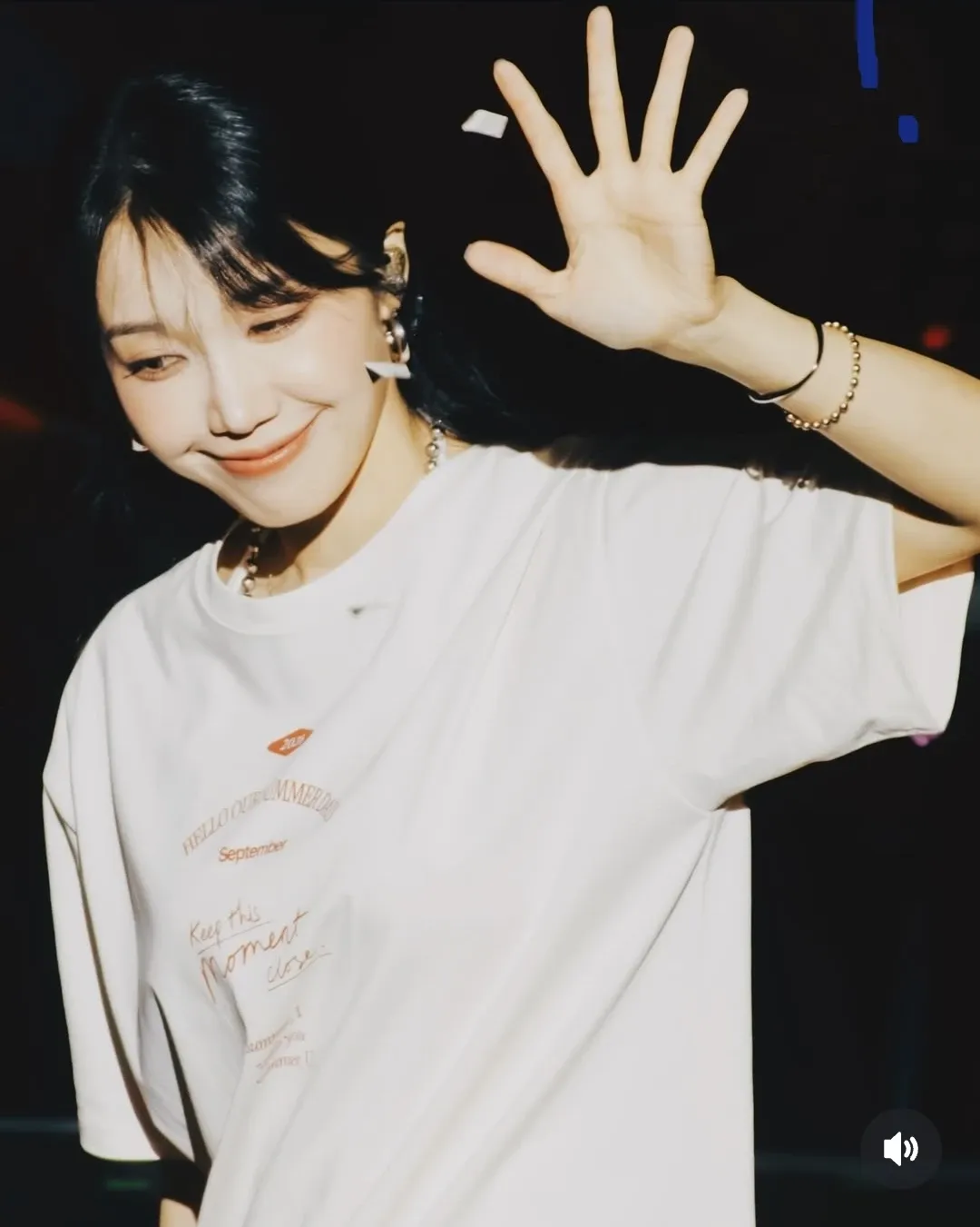 Cuplikan di balik layar dari Jung Eunji