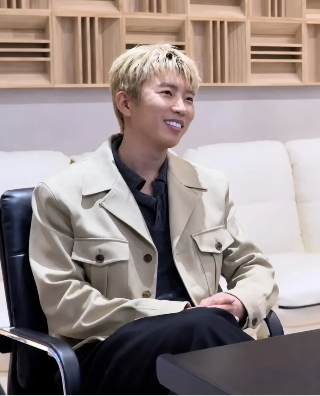 Momen yang diabadikan oleh penggemar Lim Youngwoong