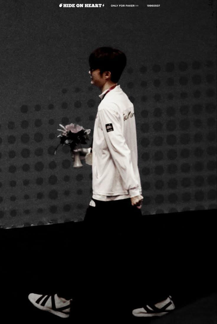 Fakerの最新写真