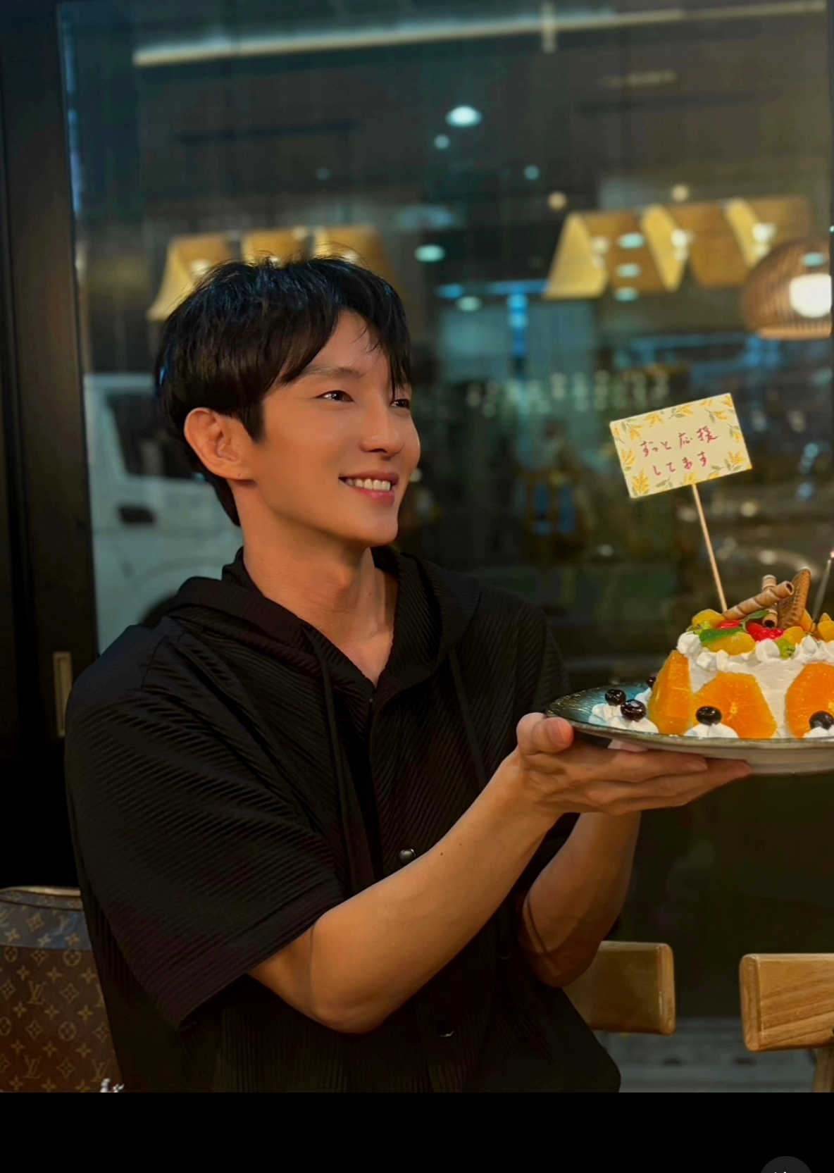 Recent activity shot of Lee Joongi