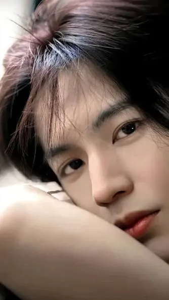 Recent activity shot of Zhang Linghe