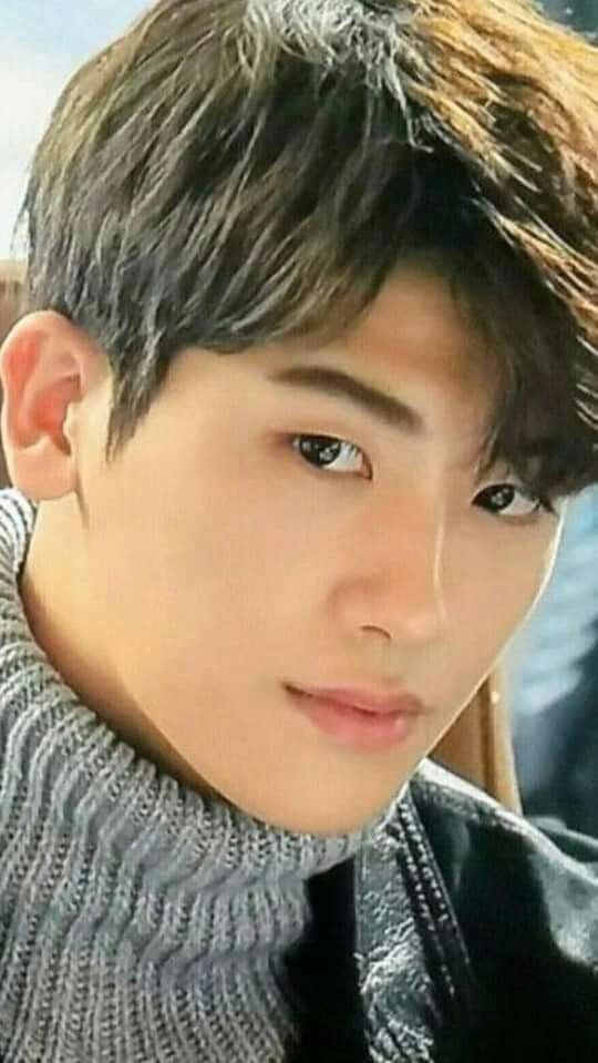 Emotional wallpaper shared by fans for Park Hyungsik