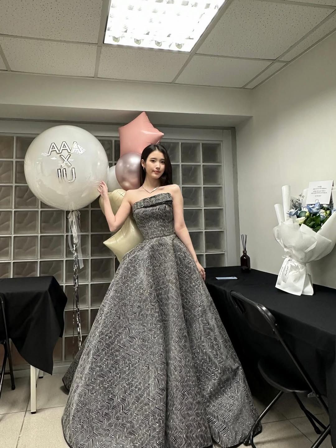 Behind-the-scenes cut of IU