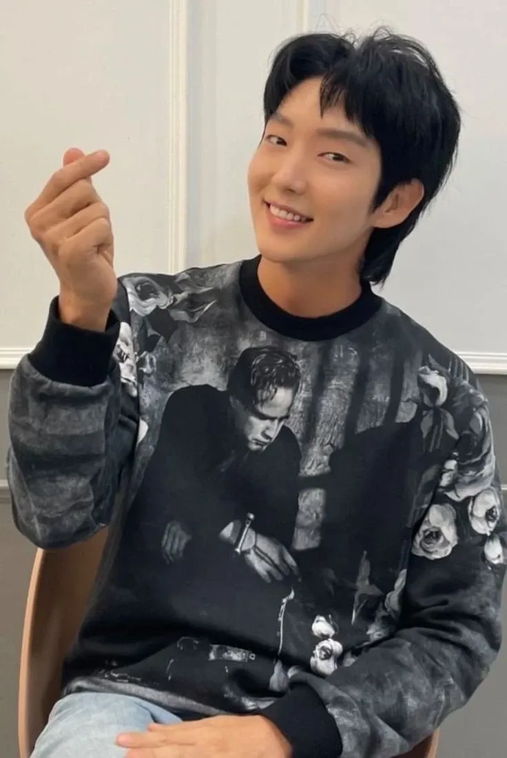 이준기 최근 활동샷