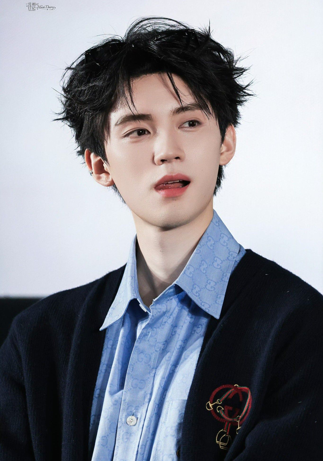 Recent activity shot of Zhou Yiran