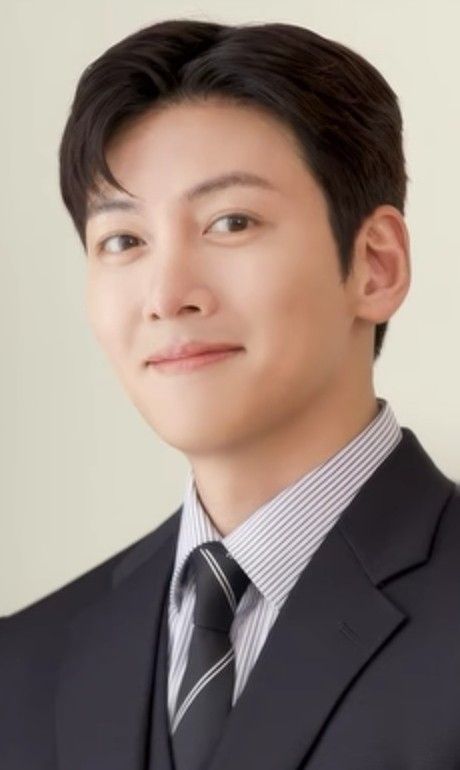 Latest photo of Ji Changwook