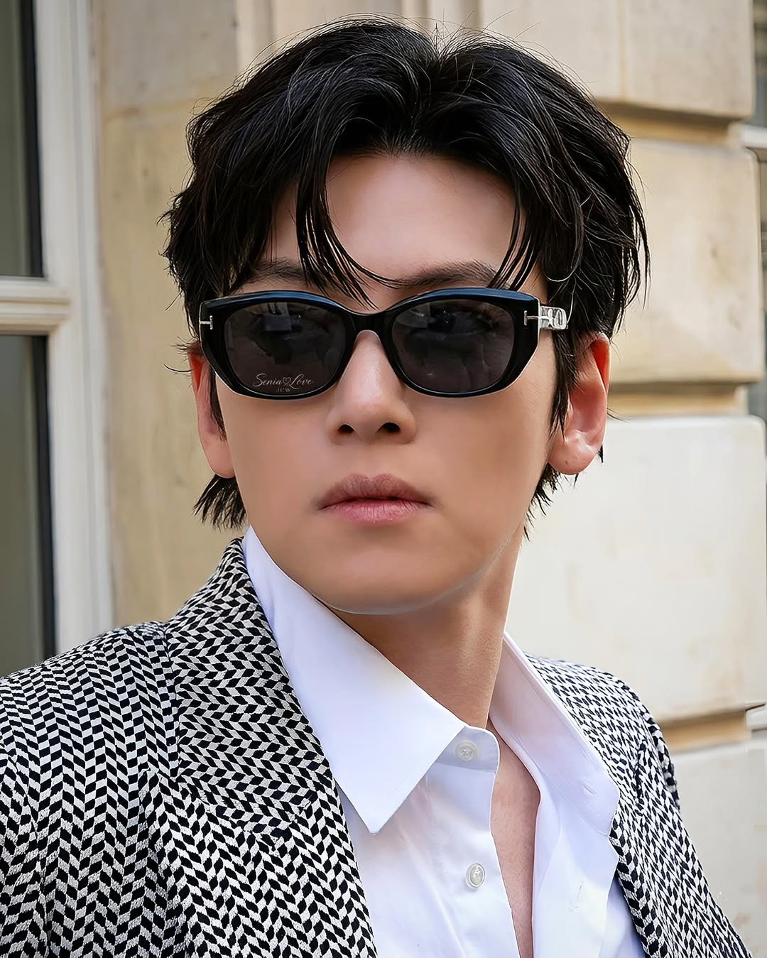 粉丝拍下的池昌旭瞬间