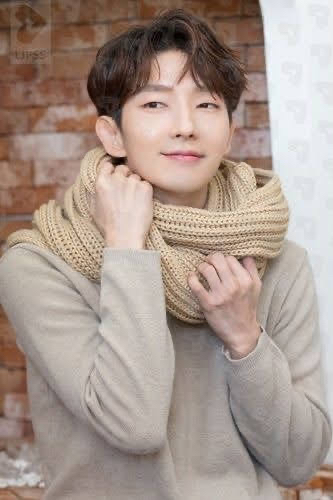 Latest photo of Lee Joongi