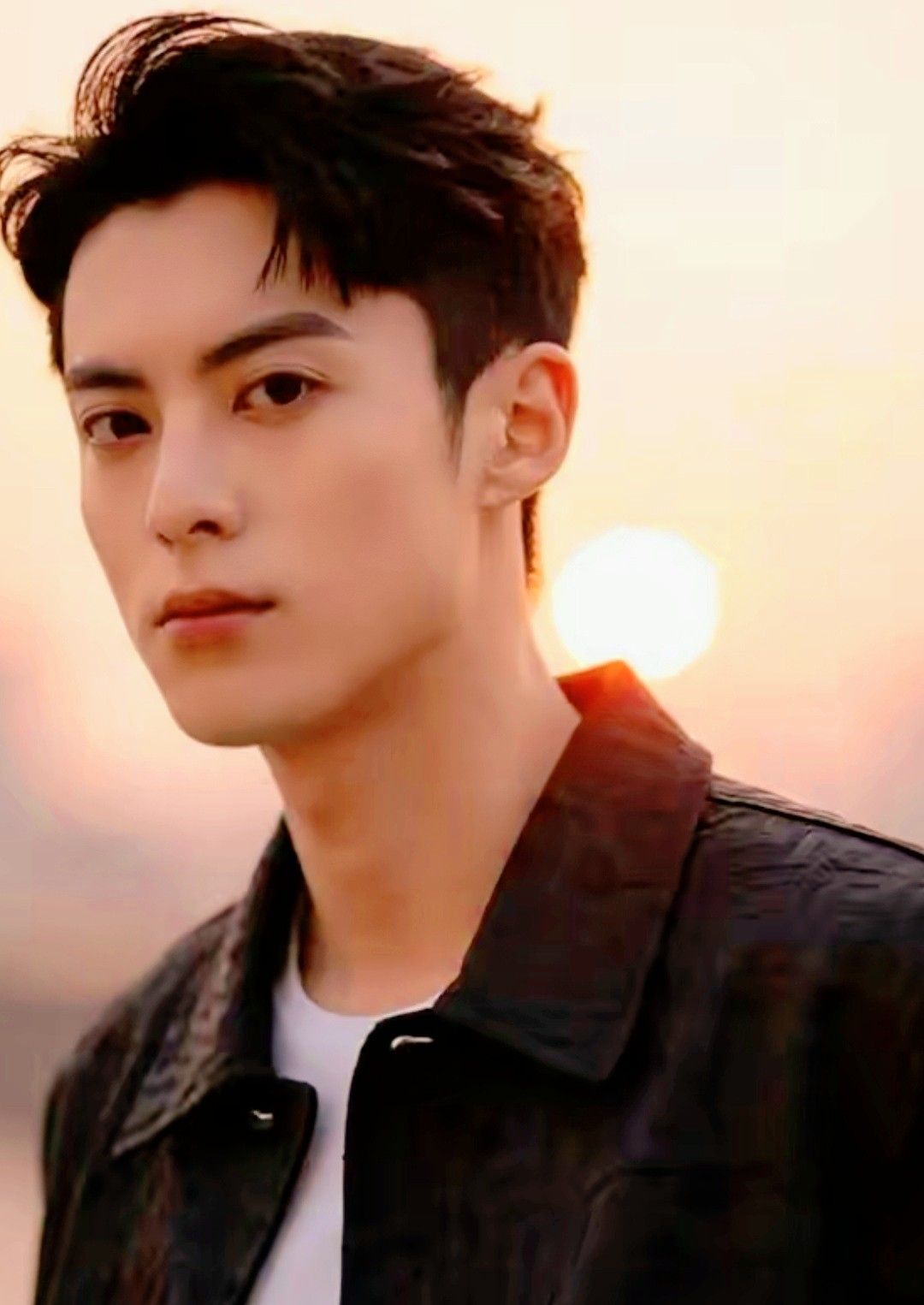 A moment captured by a fan of Dylan Wang