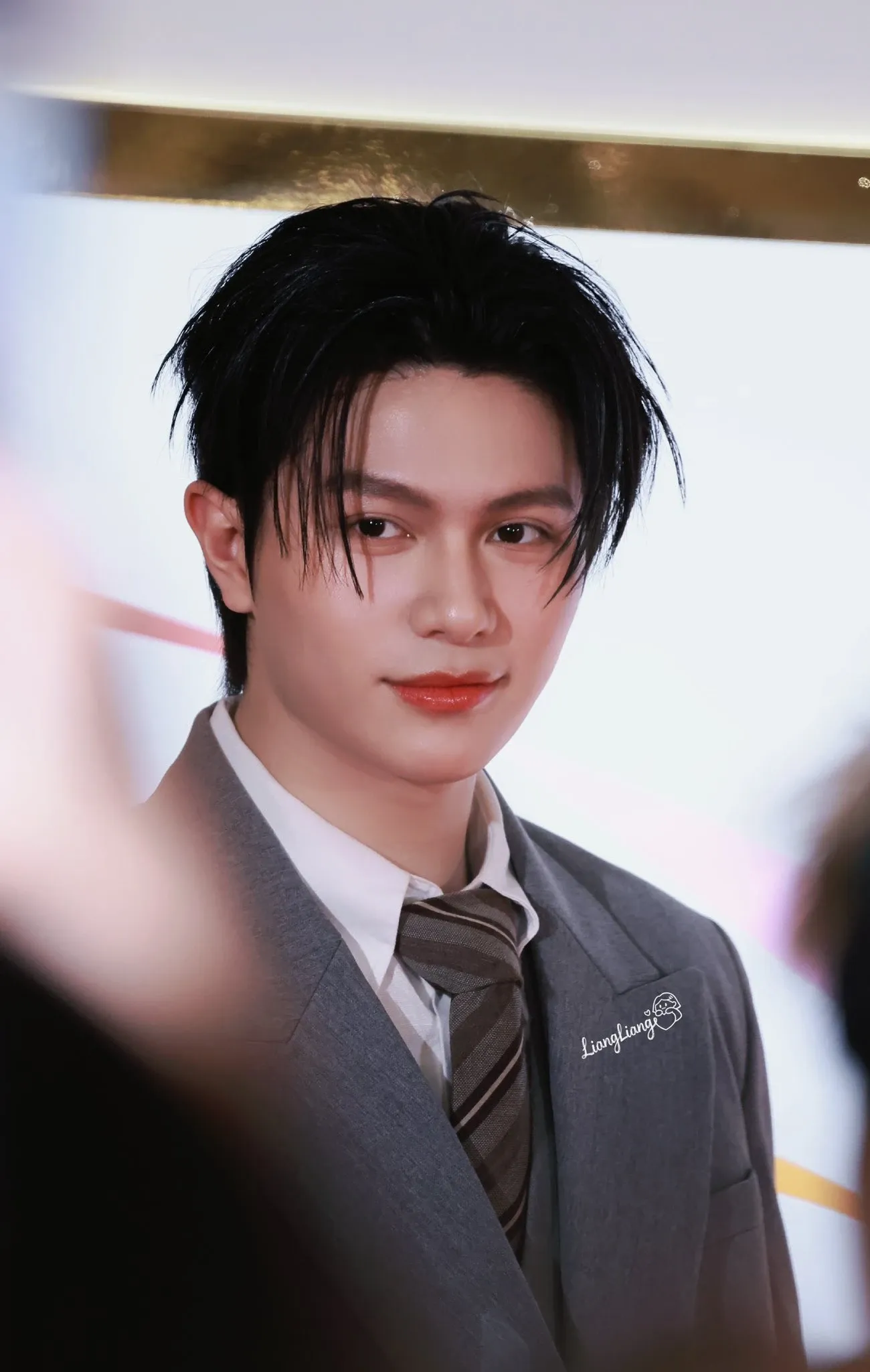 Behind-the-scenes cut of William Jakrapatr Kaewpanpong