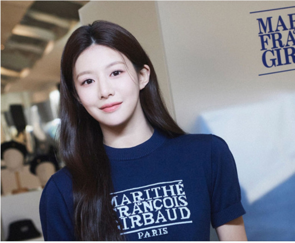 A moment captured by a fan of Go Younjung