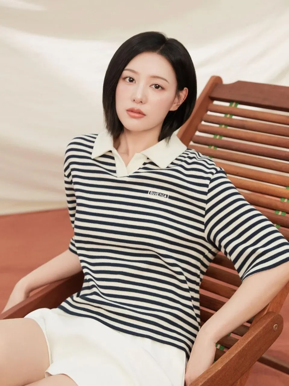 Behind-the-scenes cut of Kim Jiwon