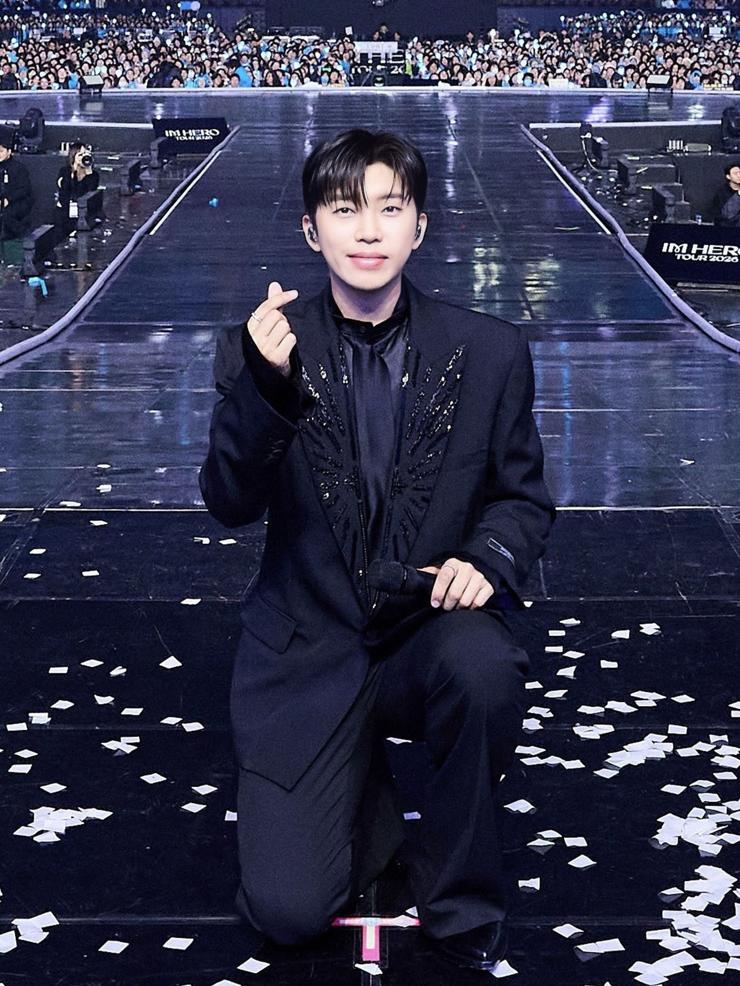 A moment captured by a fan of Lim Youngwoong