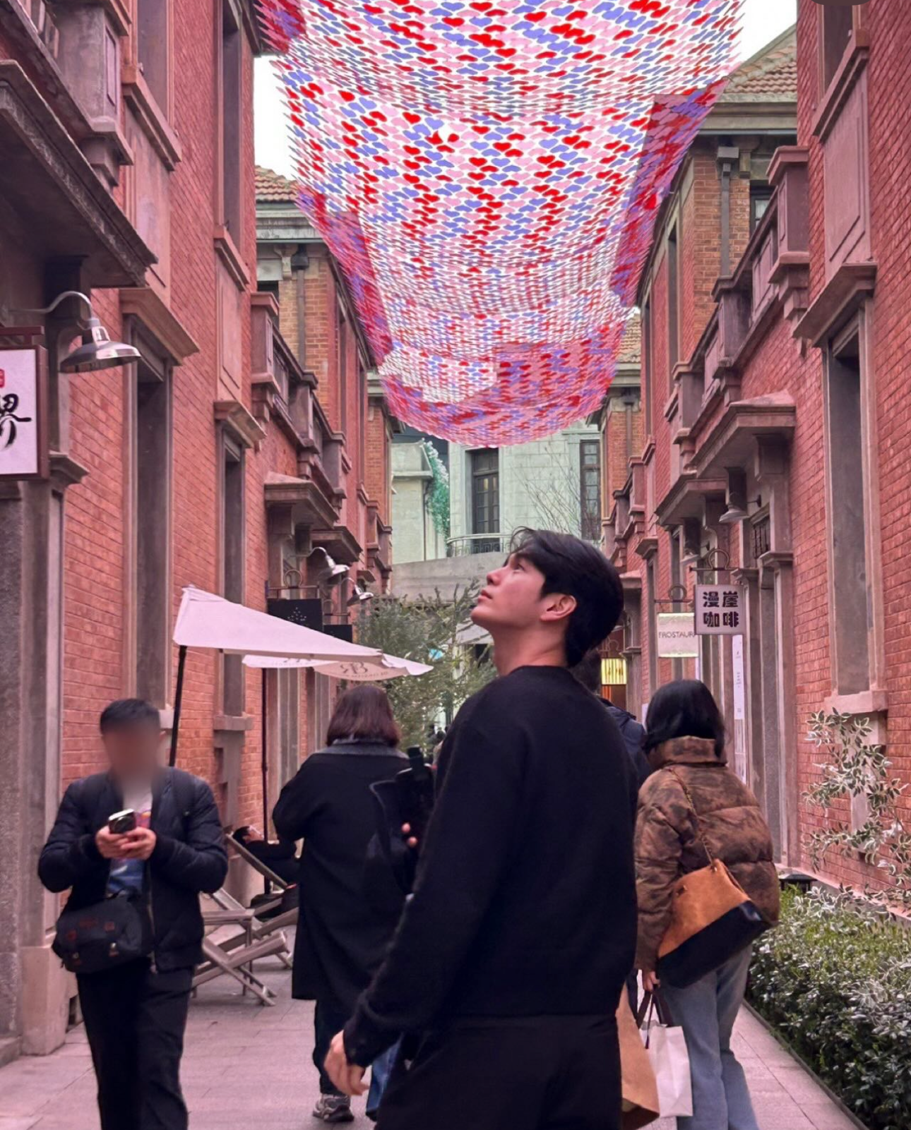 Cuplikan di balik layar dari Ong Seongwu