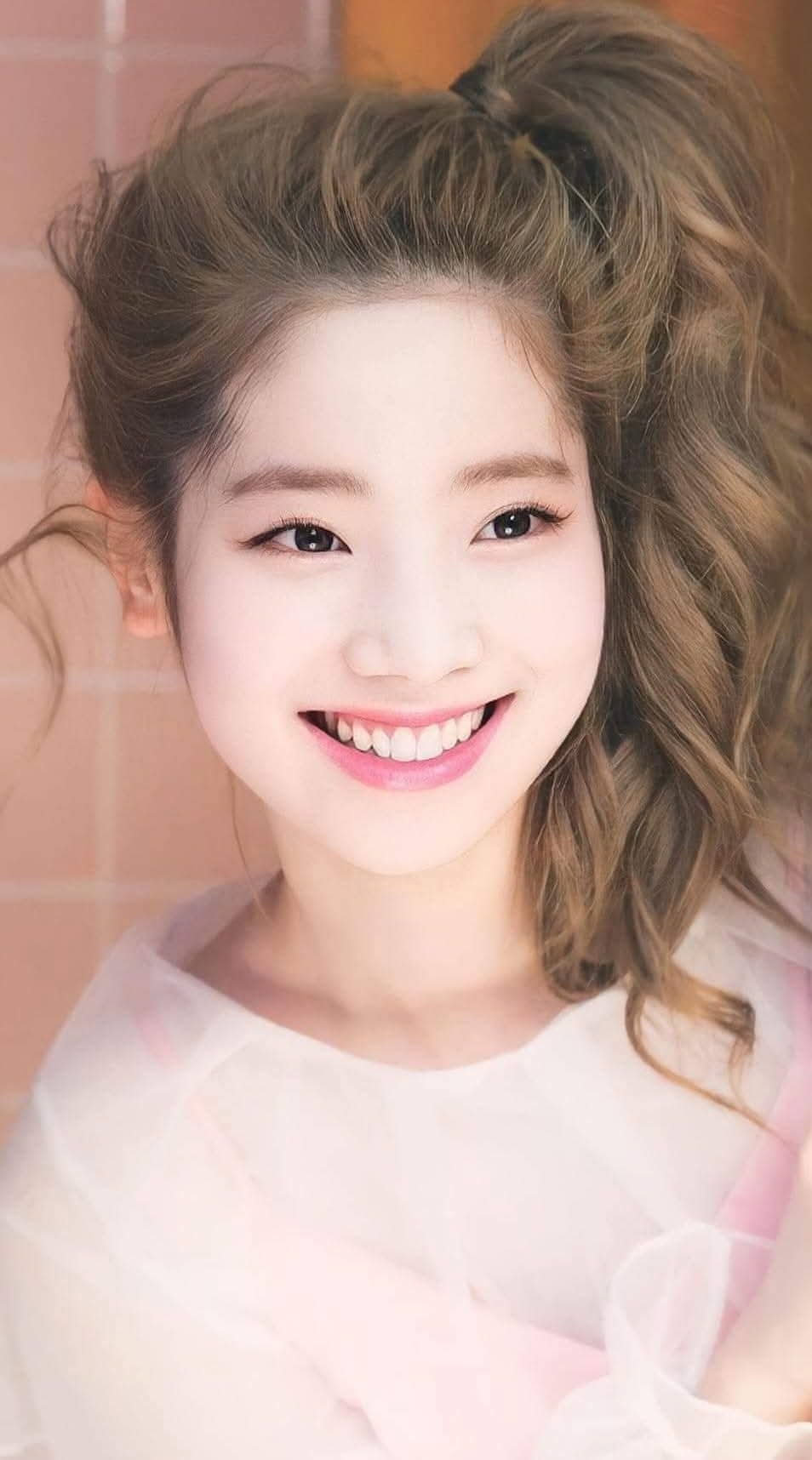 Today's popular wallpaper in Dahyun community
