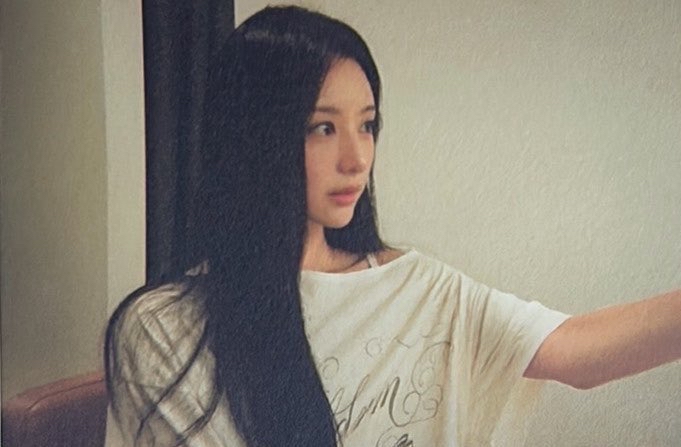 A moment captured by a fan of Kim Jiwon