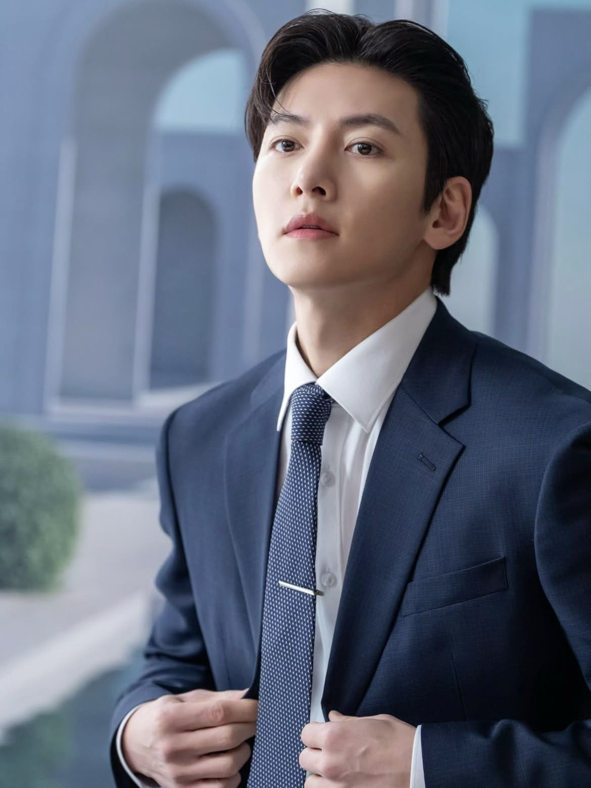 チ・チャンウクのビハインドカット