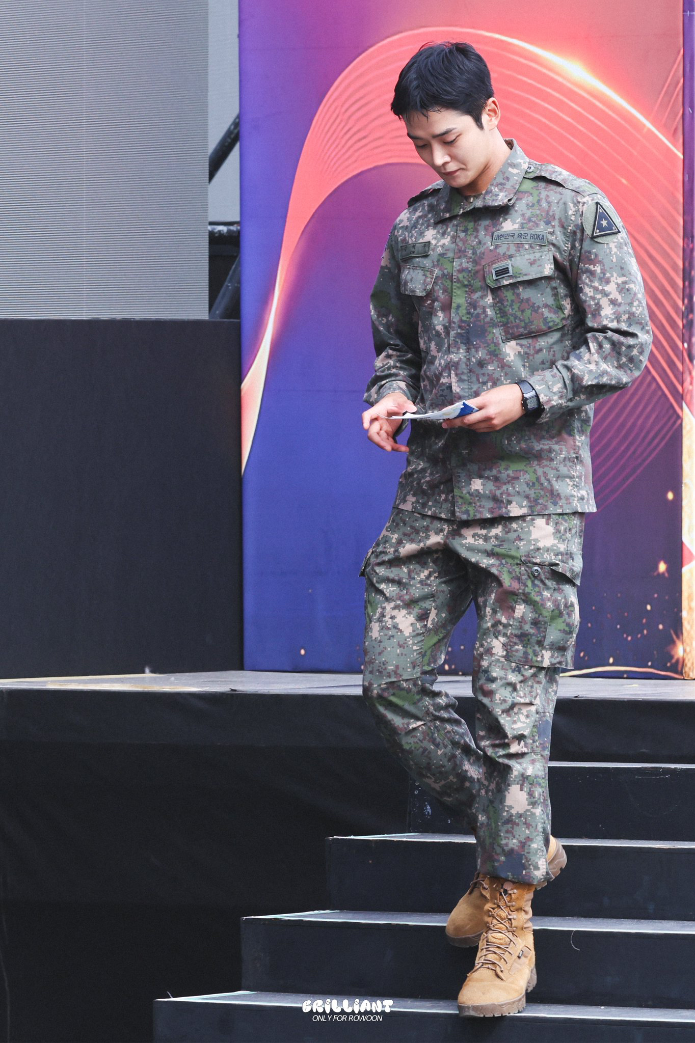 Momen yang diabadikan oleh penggemar Rowoon
