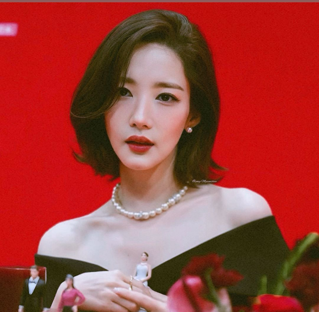 Momen yang diabadikan oleh penggemar Park Minyoung