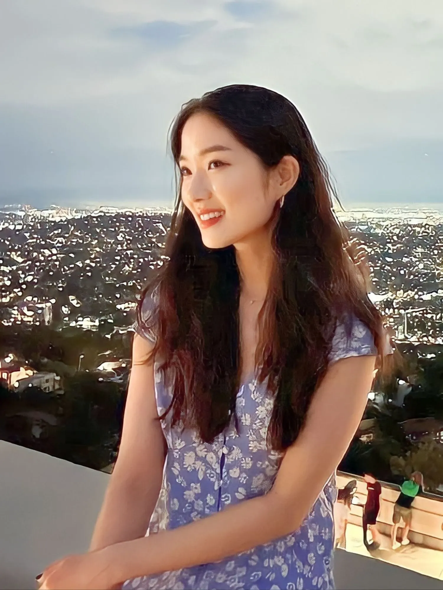 Recent activity shot of Kim Hyeyoon