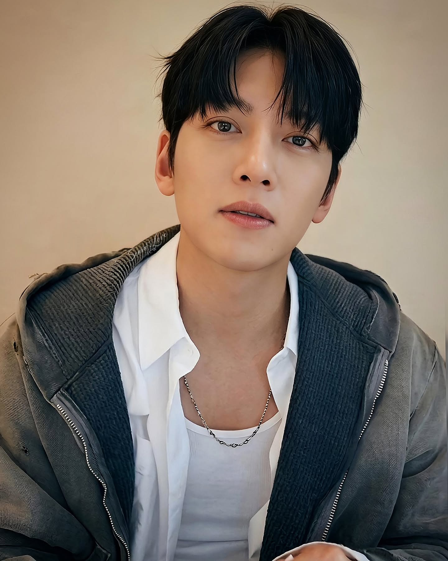 粉丝拍下的池昌旭瞬间