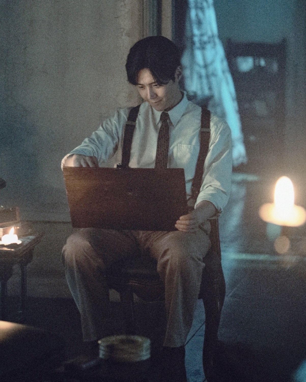 Behind-the-scenes cut of Kim Seonho