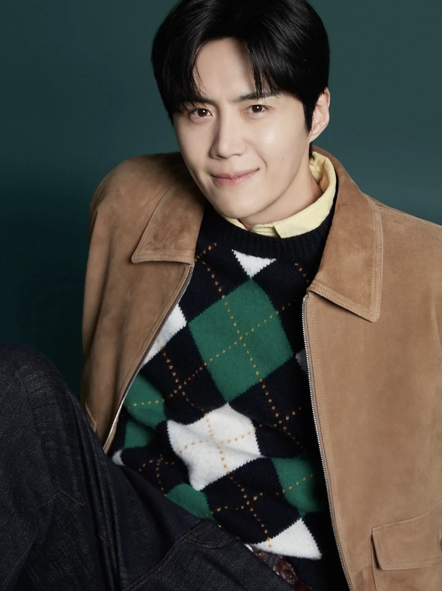 Behind-the-scenes cut of Kim Seonho
