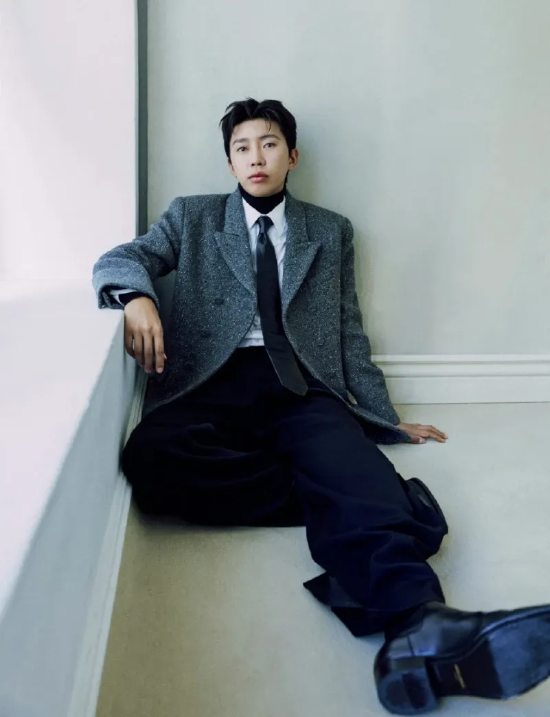 Cuplikan di balik layar dari Lim Youngwoong