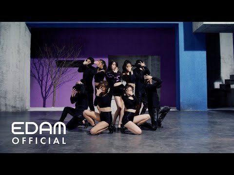 Cuplikan di balik layar dari IU