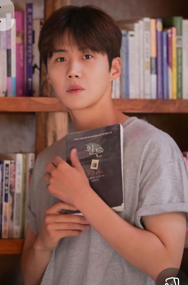 Momen yang diabadikan oleh penggemar Kim Seonho