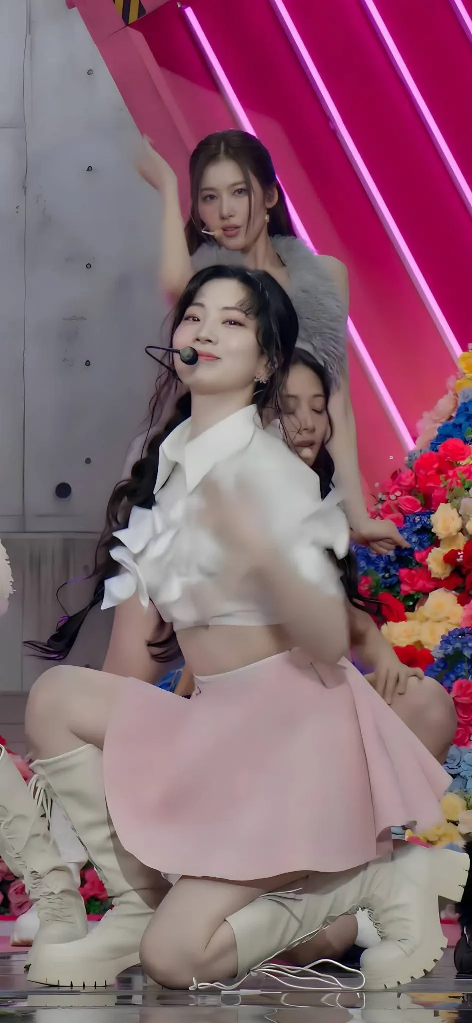 Dahyun background image recommended by Choeaedol Celeb fandom