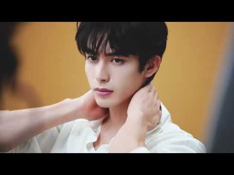 Latest photo of Song WeiLong