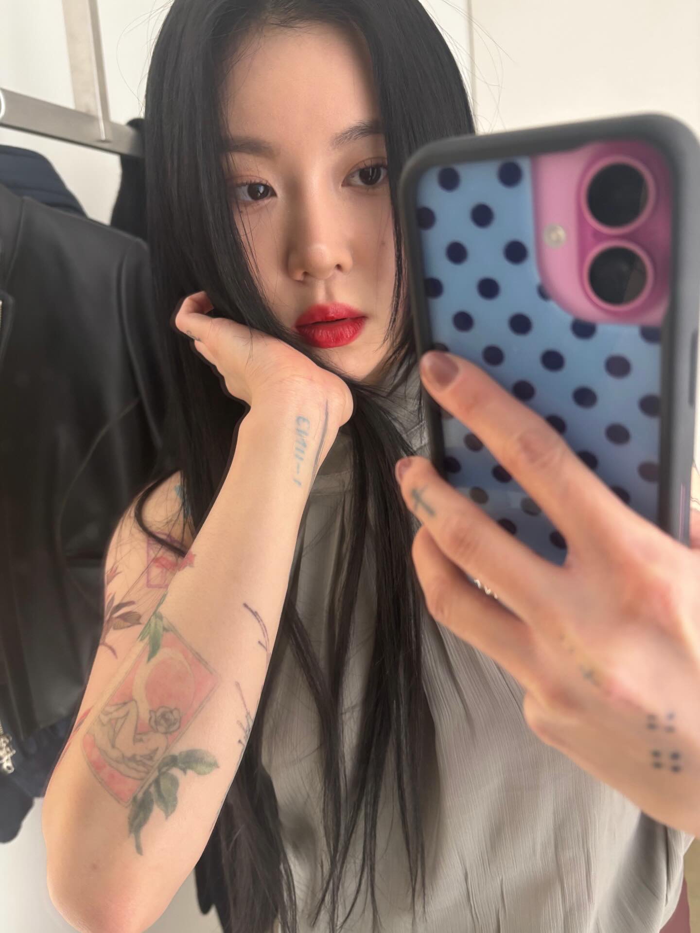 Behind-the-scenes cut of Baek Yerin