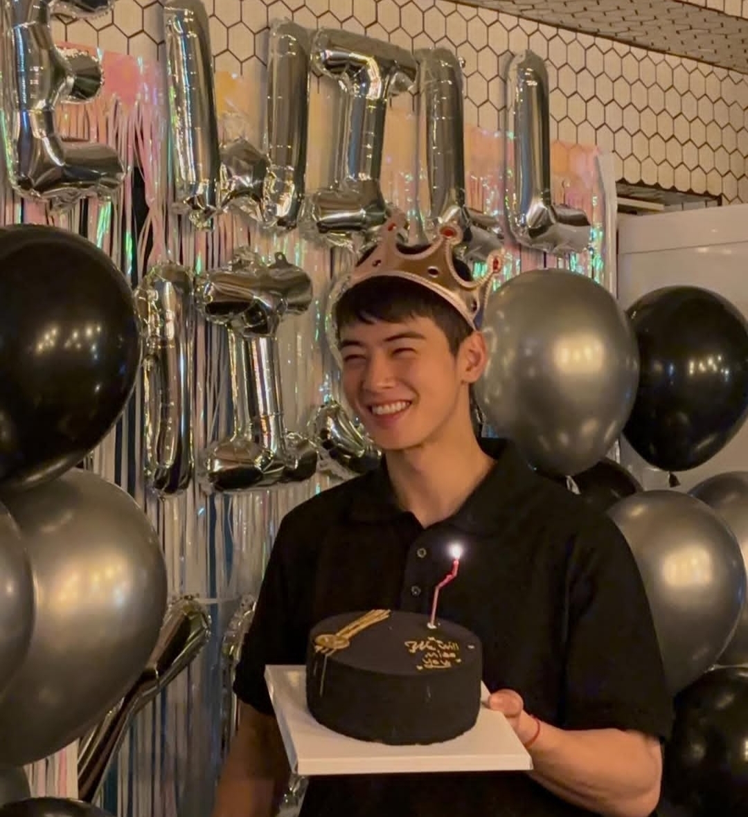 Latest photo of Cha Eunwoo