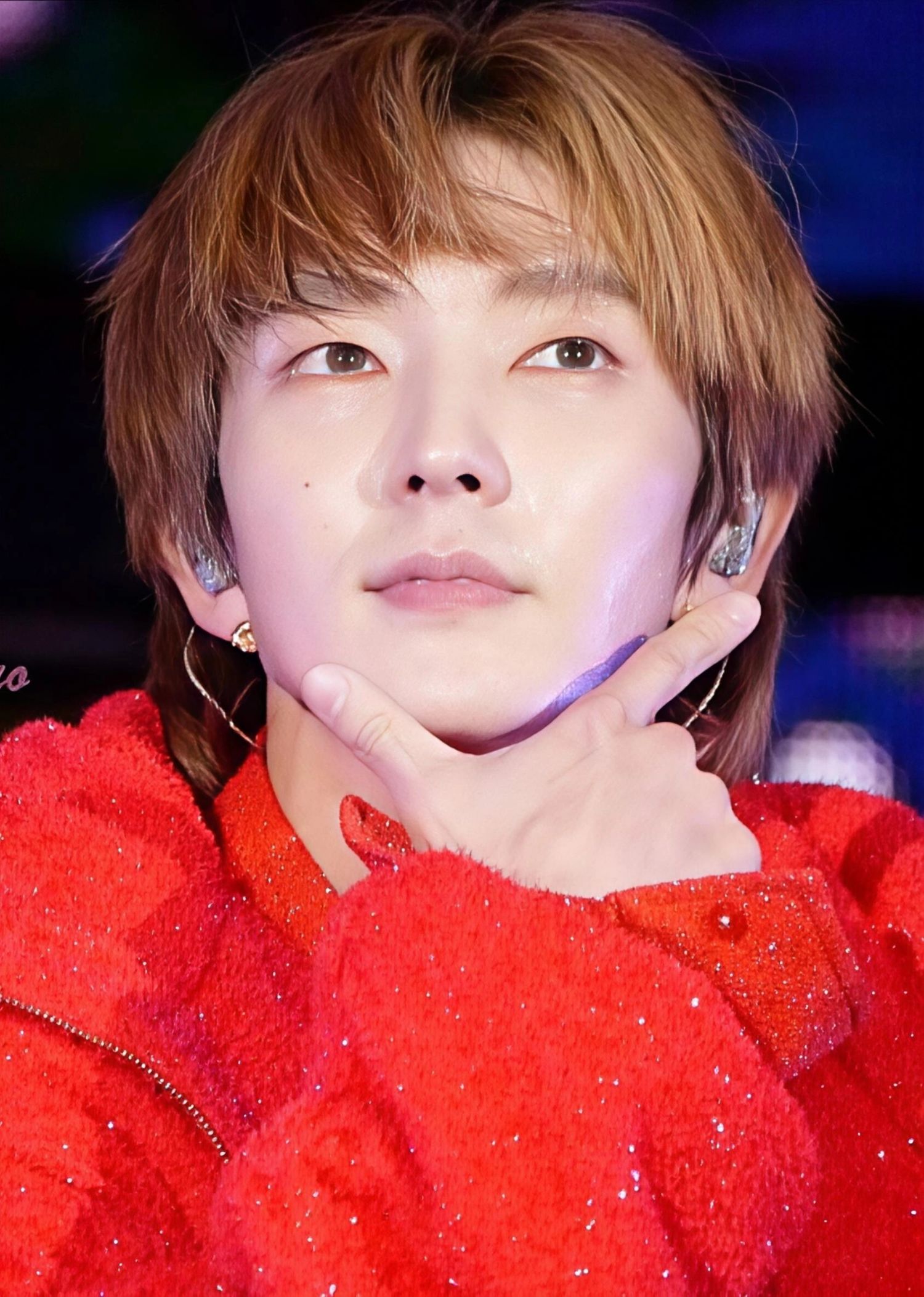 A moment captured by a fan of Lee Joongi