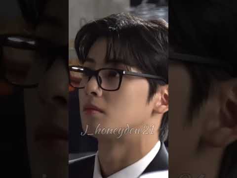 Latest photo of Cha Eunwoo