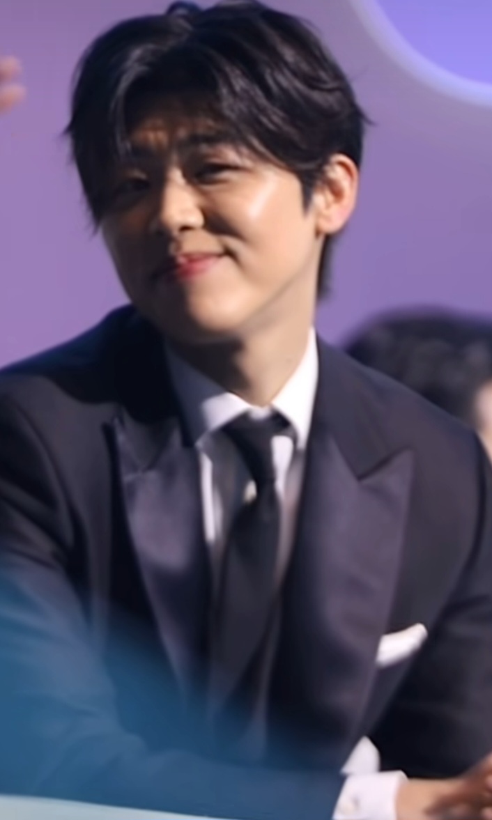 Representative background image loved by Park Jihyeon fandom