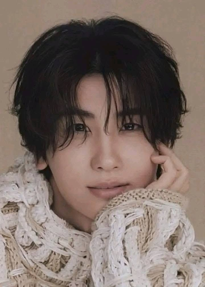 Latest photo of Park Hyungsik