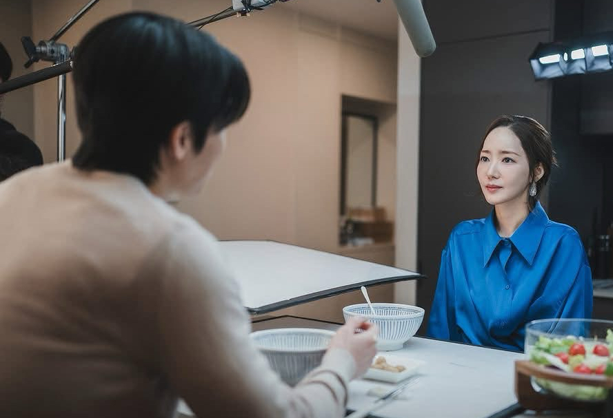 Latest photo of Park Minyoung
