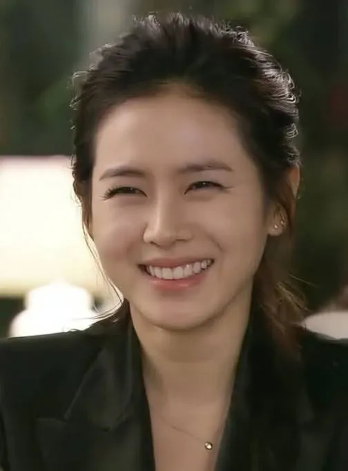 Recent activity shot of Son Yejin