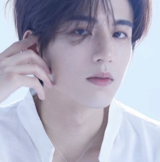 Latest photo of Zhang Linghe