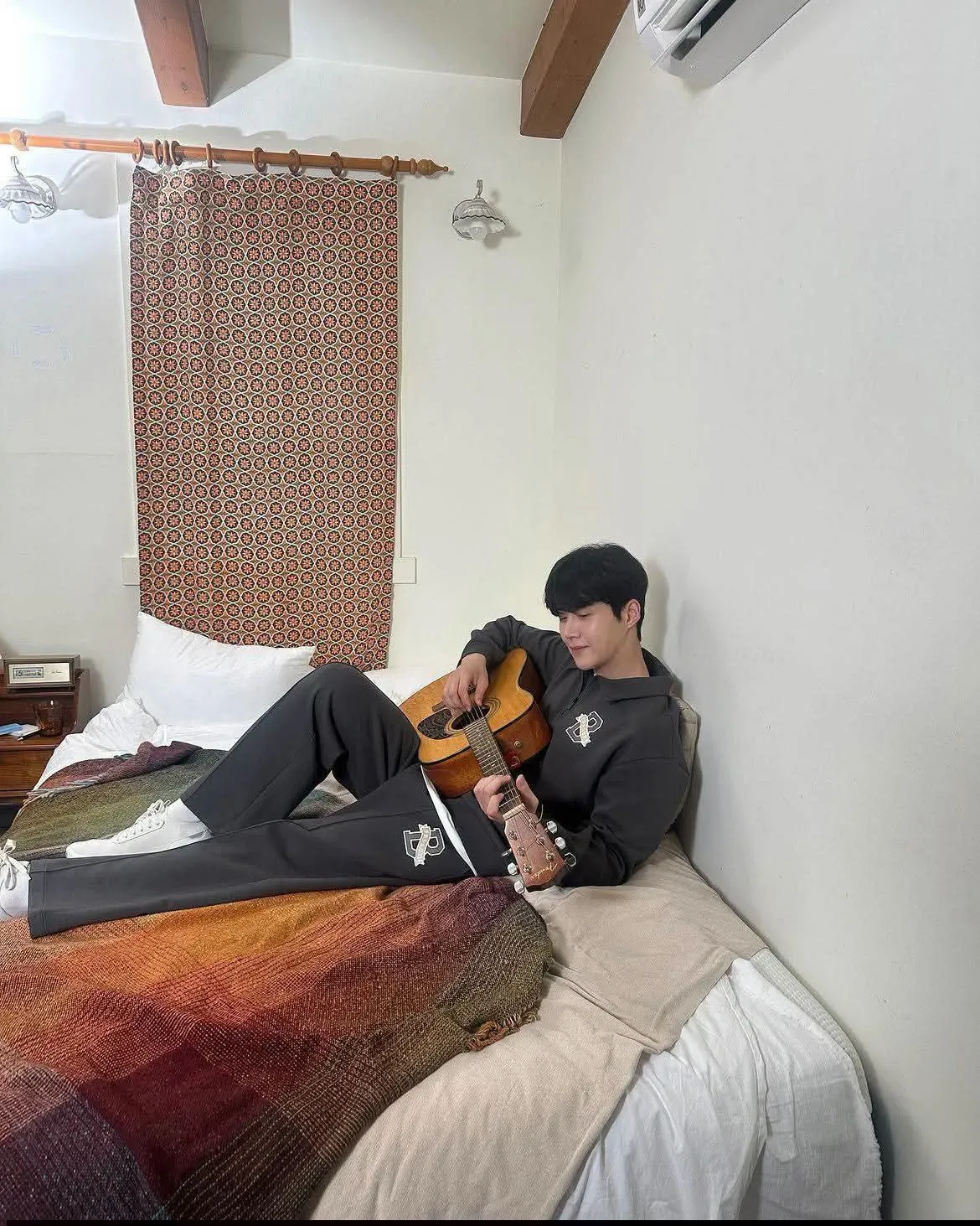 Recent activity shot of Kim Seonho