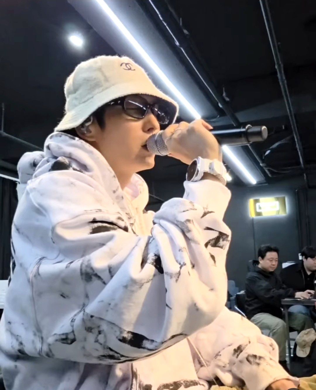 Latest photo of Lee Joongi