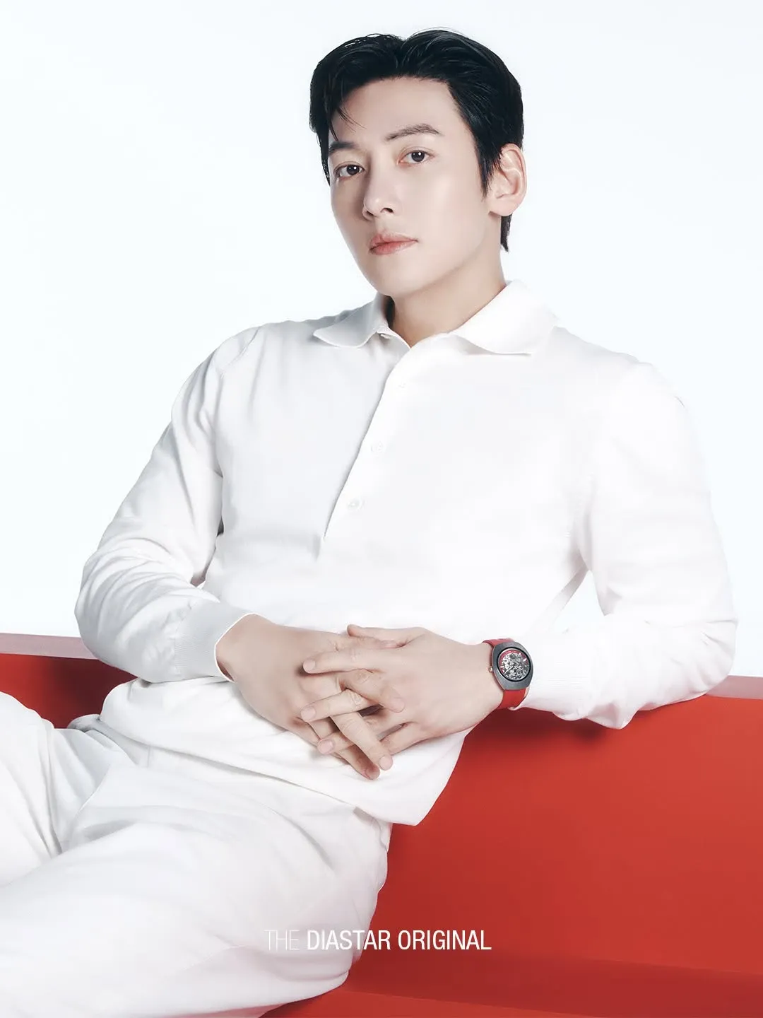 Behind-the-scenes cut of Ji Changwook