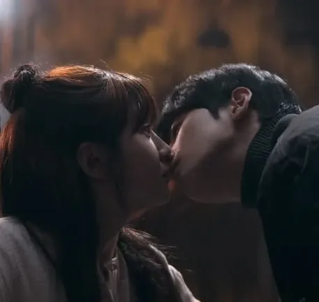 Recent activity shot of Cha Eunwoo
