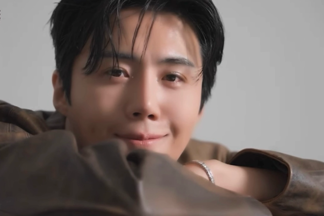 金宣虎的最新照片