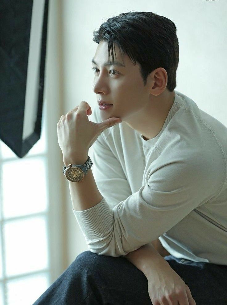 粉丝拍下的池昌旭瞬间