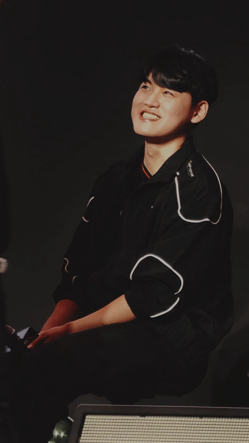 Gumayusi background image recommended by Choeaedol Celeb fandom