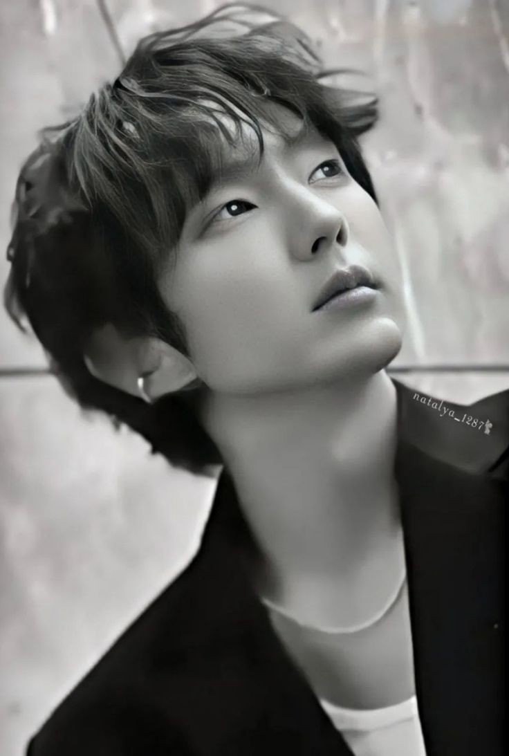 Behind-the-scenes cut of Lee Joongi